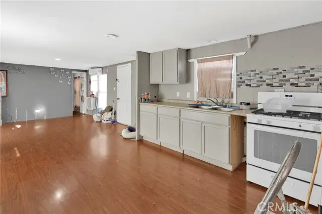 22325 Us Hwy 18 #47, Apple Valley, CA 92307 - #3