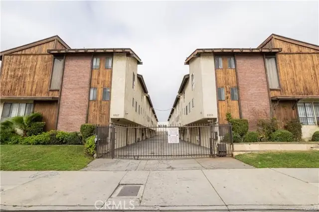 8933 Willis #15, San Fernando Valley, CA 91402 - #1