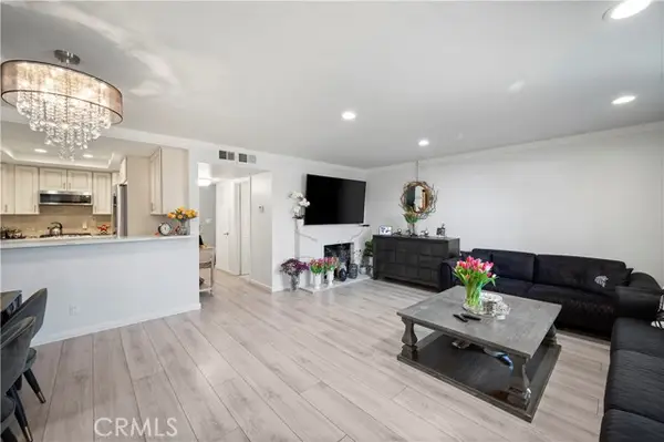 8435 Burnet #105, North Hills (los Angeles), CA 91343