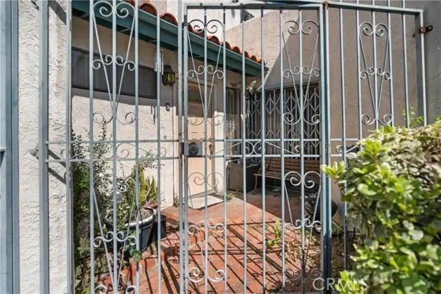 9024 Willis, San Fernando Valley, CA 91402 - #3