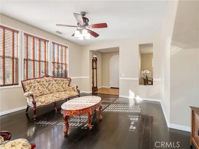 31769 Avenida Sonrisa, Castaic, CA 91384 - #3