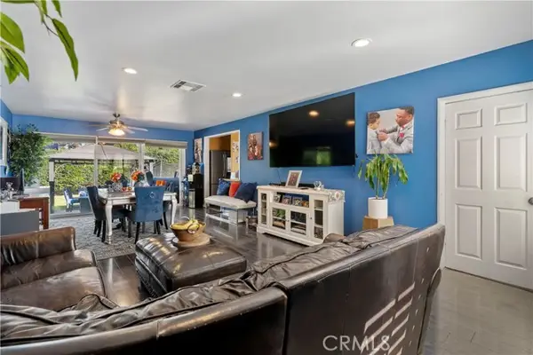 8540 Chimineas, Northridge (los Angeles), CA 91325