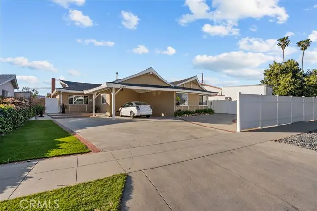 9559 Natick, San Fernando Valley, CA 91343 - #2