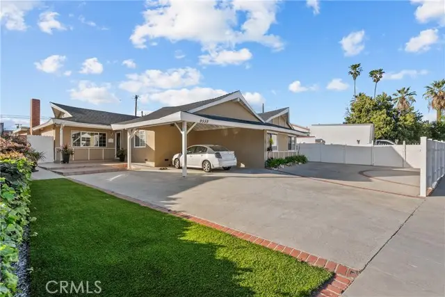 9559 Natick, San Fernando Valley, CA 91343 - #3