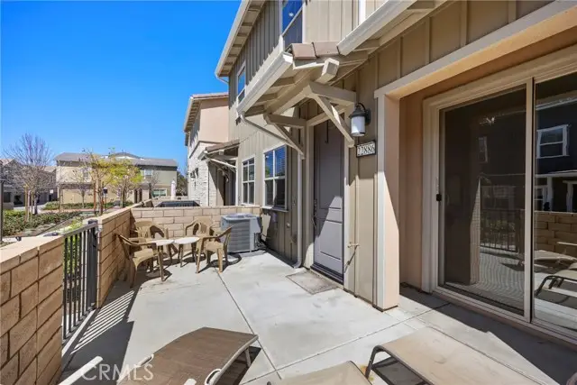 22886 Concord, Santa Clarita, CA 91350 - #2