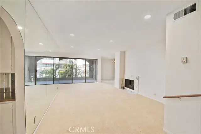 5340 Yarmouth #205, Encino, CA 91316 - #2