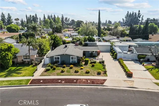 10824 Danube, San Fernando Valley, CA 91344 - #2