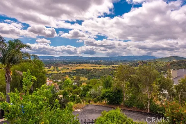 150 Summit Drive, Canoga Park, CA 91304 - #2