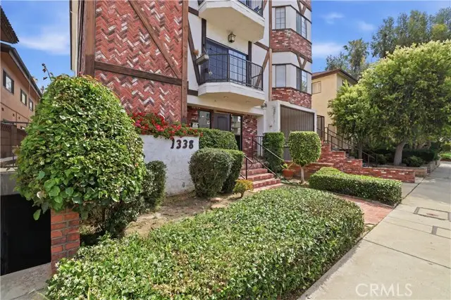 1338 Amherst #102, Los Angeles, CA 90025 - #1