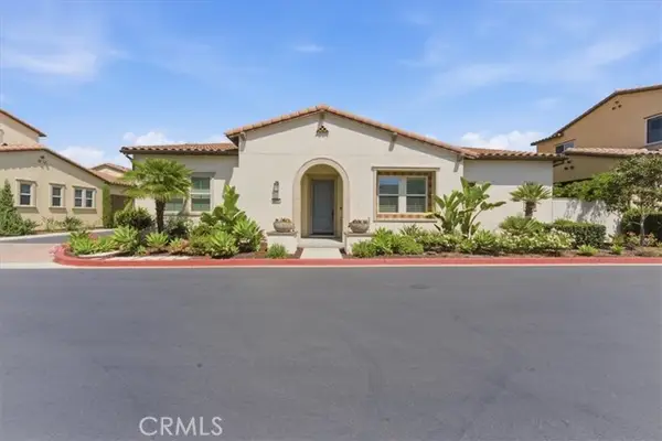 4725 Flora Park Way, Cypress, CA 90720