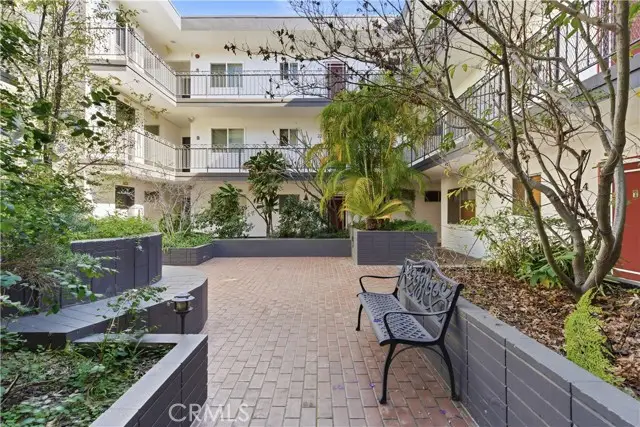 4614 Finley #6, Los Angeles, CA 90027 - #2