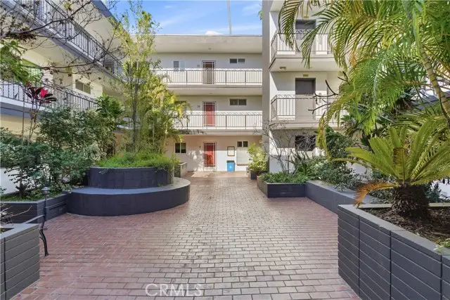 4614 Finley #6, Los Angeles, CA 90027 - #3