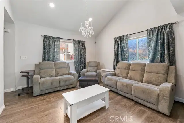 9946 Owensmouth #9, Chatsworth, CA 91311 - #3