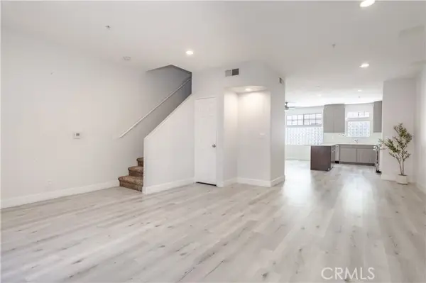 18347 Saticoy #28, Reseda (los Angeles), CA 91335