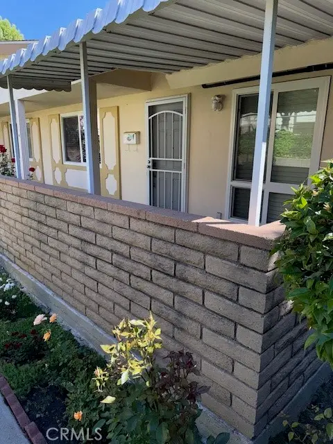 26831 Avenue Of The Oaks #A, Santa Clarita, CA 91321 - #2
