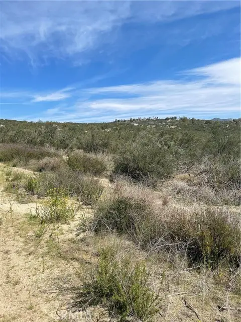 86 Madera Drive, Hemet, CA 92544 - Image #2