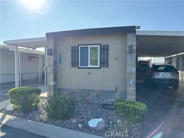 260 N Lyon #95, Hemet, CA 92543 - Image #1