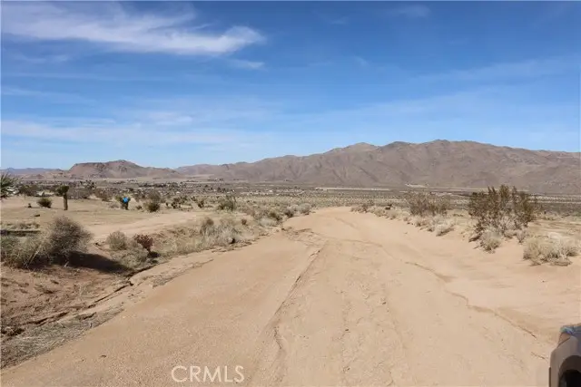 9654 N Corto Road, Apple Valley, CA 92308 - Image #1