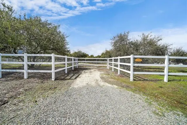 42941 Kalmia Street, Murrieta, CA 92562 - Image #2