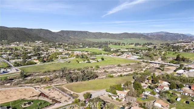 25070 Hayes Avenue, Murrieta, CA 92562 - Image #2