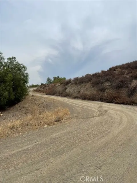 1 Camares Drive, Palmdale, CA 93551