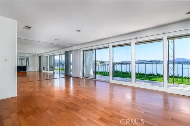 22054 Treasure Island Drive #33, Canyon Lake, CA 92587 - Image #2