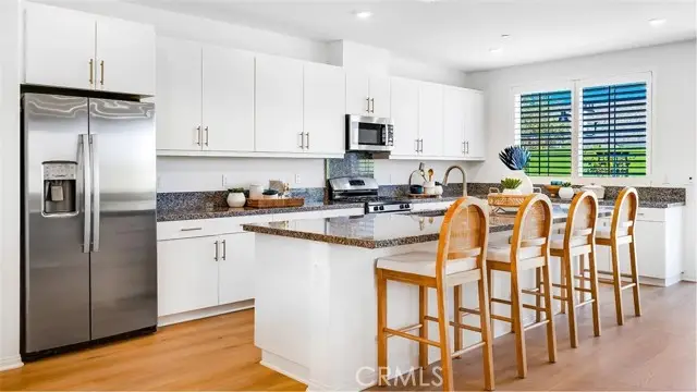 17557 Crabtree Meadows, Hesperia, CA 92345 - Image #2