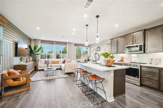 16052 Montenegro Lane, Fontana, CA 92336 - Image #2