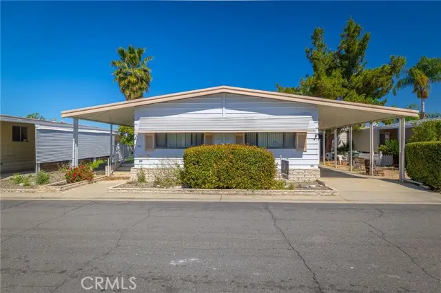 881 N Lake #301, Hemet, CA 92544 - #1