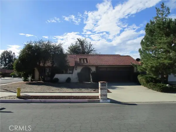 1825 Flame Tree Way, Hemet, CA 92545