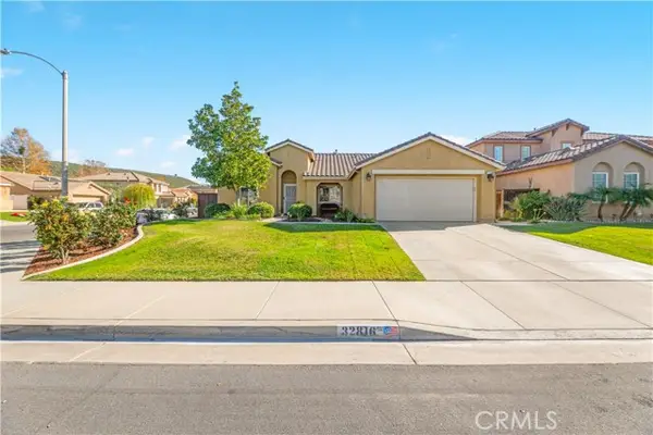 32816 Autumn Wood Cir, Lake Elsinore, CA 92530