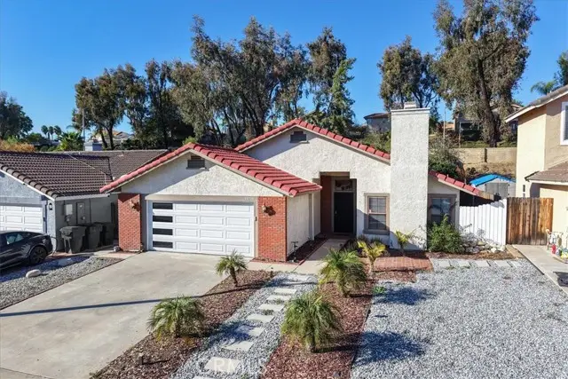 39739 Old Carriage, Murrieta, CA 92563 - #1