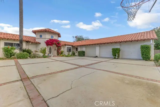 27800 Chantal Drive, Hemet, CA 92544 - Image #3