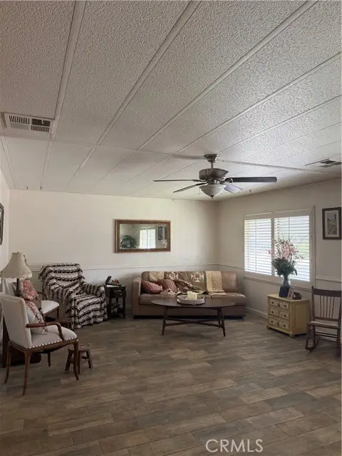 1025 S Lyon, Hemet, CA 92543 - #3