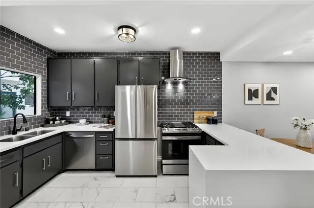 2500 Abbot Kinney Boulevard #9, Venice, CA 90291 - #1