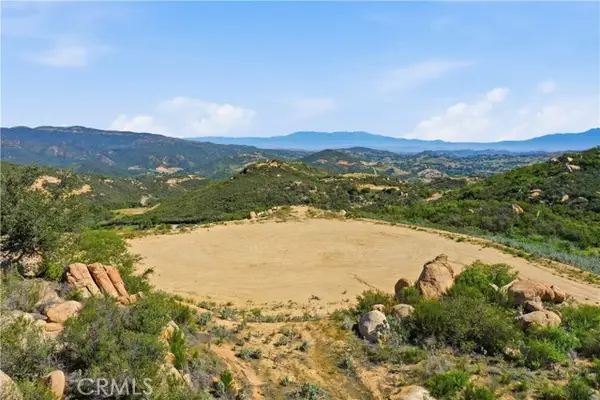 41591 Corte Vista Gusta, Murrieta, CA 92562