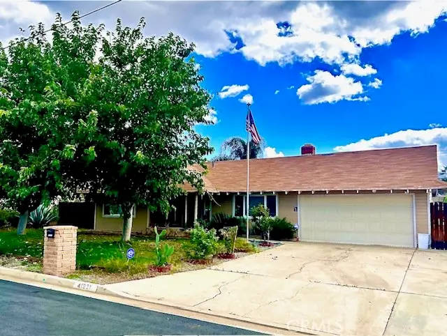41931 Thornton, Hemet, CA 92544 - #1