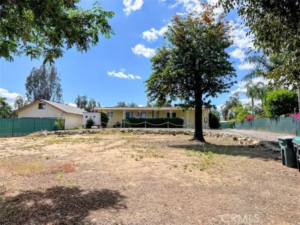 28205 El Toro, Lake Elsinore, CA 92532