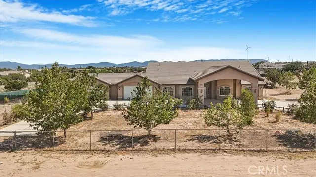 12771 Elm Street, Oak Hills, CA 92344 - Image #3