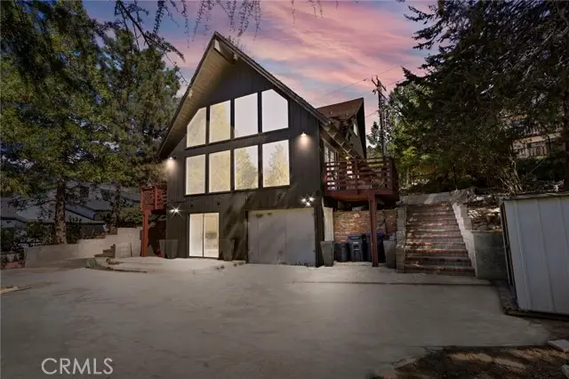 1074 Yellowstone Drive, Wrightwood, CA 92397 - #1