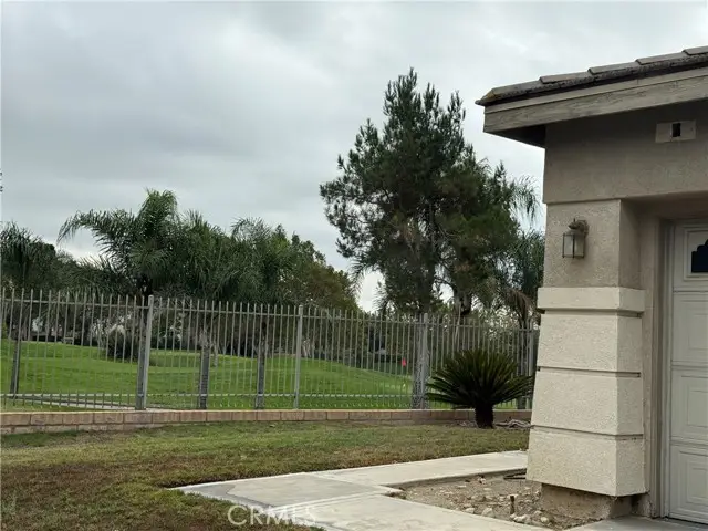 16369 Medinah, Fontana, CA 92336 - Image #3