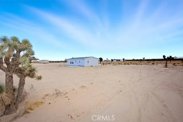 5430 Luna Road, Phelan, CA 92371 - #3