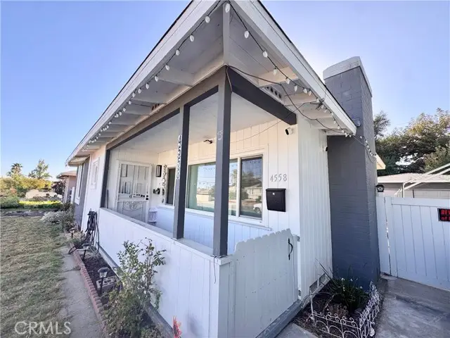 4558 N Mountain View, San Bernardino, CA 92407 - Image #2