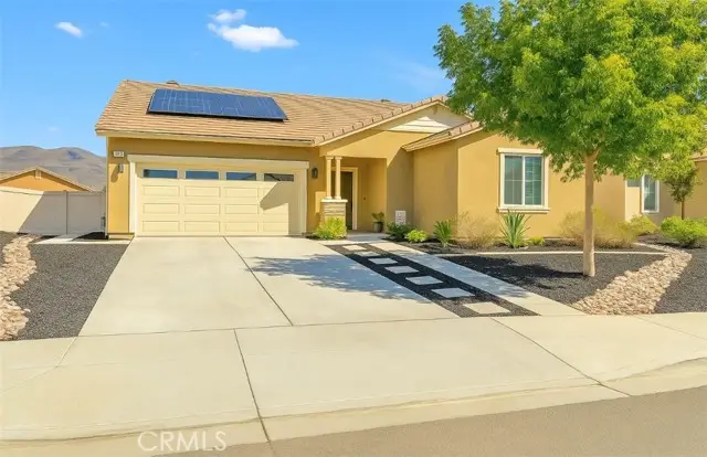 1433 Chardonnay, San Jacinto, CA 92582 - #1