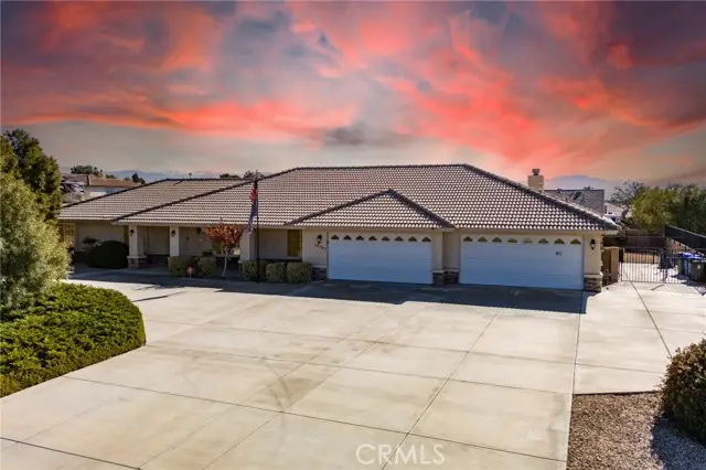 19783 Lara Lane, Apple Valley, CA 92308 - #2