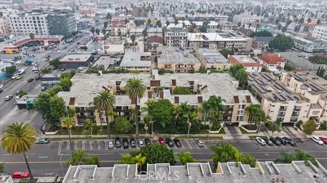 320 S Ardmore, Los Angeles, CA 90020 - Image #2