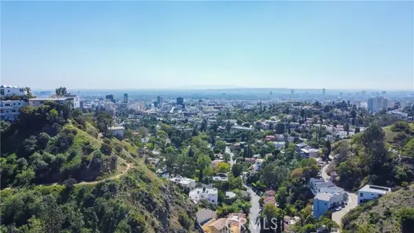 2411 N Georgius Way, Los Angeles, CA 90068