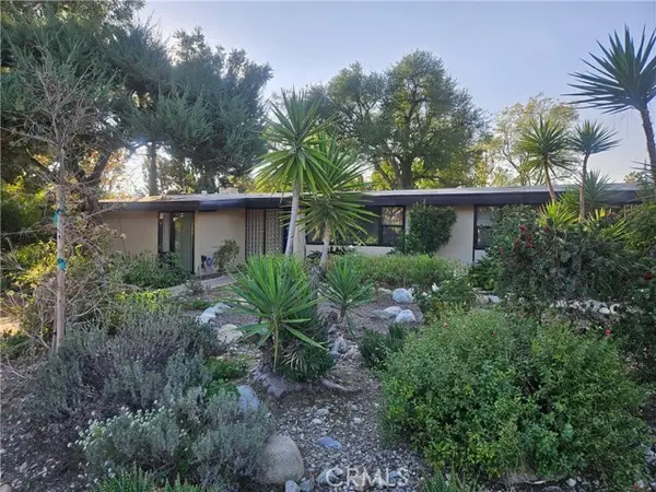 4505 Rhodelia, Claremont, CA 91711