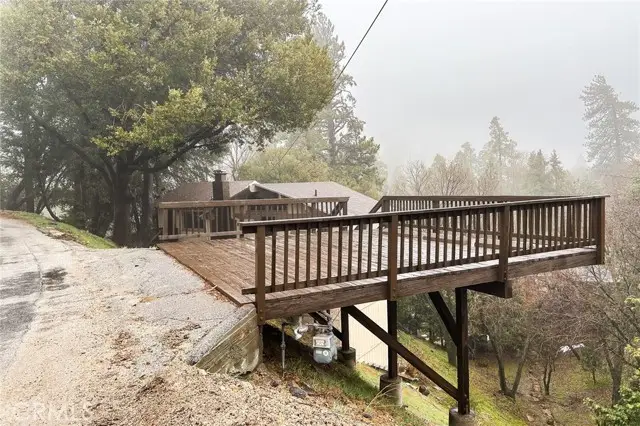 389 Dorn Drive, Crestline, CA 92325 - Image #3