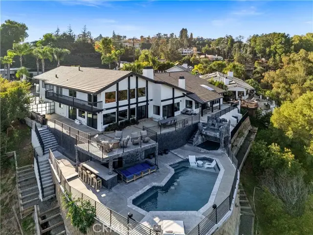 1711 Sirrine, Santa Ana, CA 92705 - Image #3